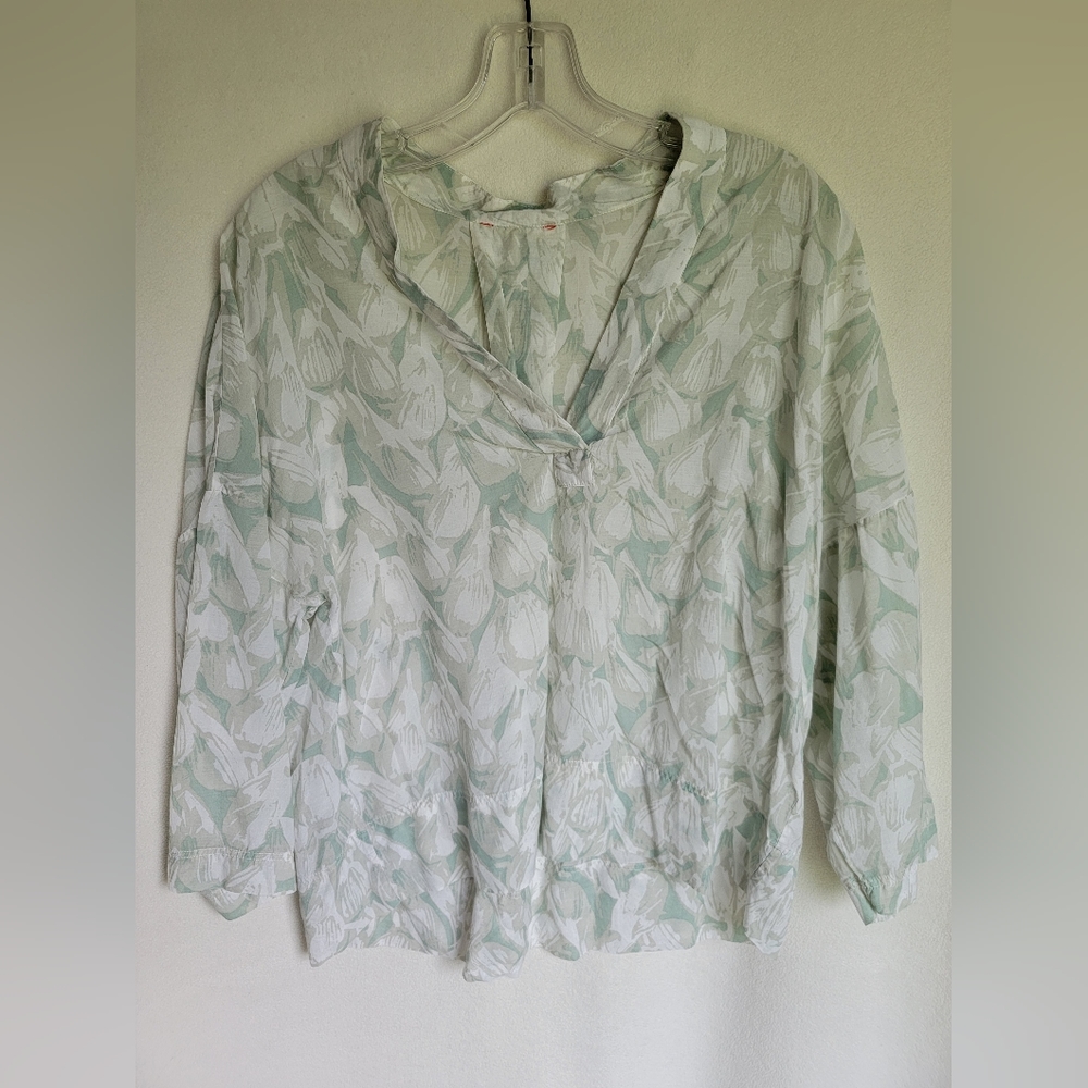 GAP Beach printed top, size L